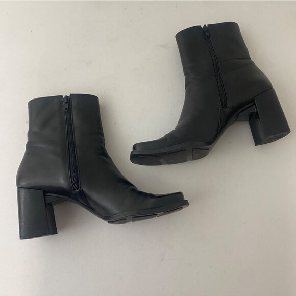 St. John's Bay Rae Square Toe Ankle Boots Shoes Black Y2K - Picture 3 of 10